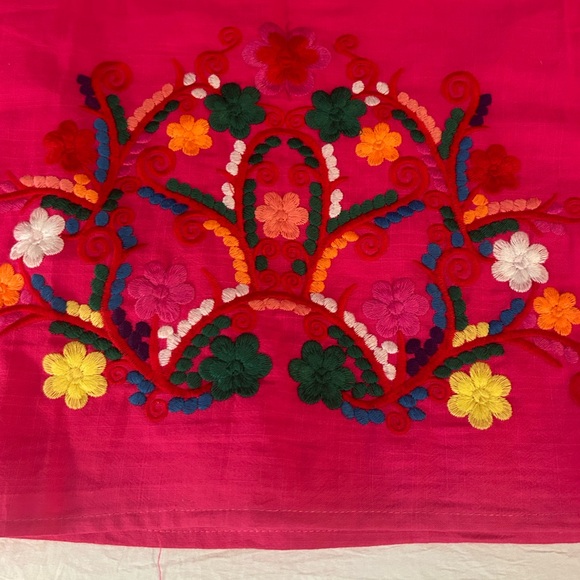 Embroidered pullover dress in bright pink – BEAUTIFUL! - Picture 7 of 13